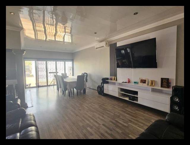 3 BEDROOM HOUSE FOR SALE IN NORTHMEAD